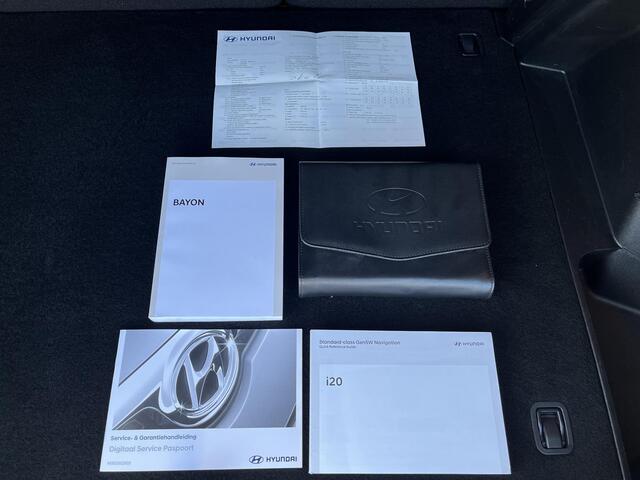 Hyundai Bayon 1.0 T-GDI Premium /Apple Carplay/Android Auto/ Autonomous Emergency Braking/ cruise control/ navigatiesysteem full map/