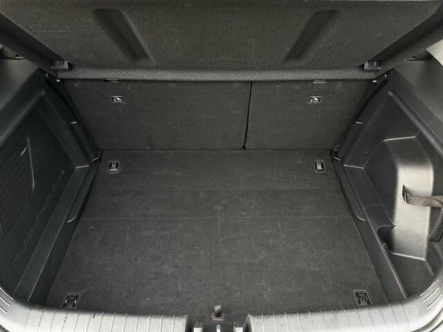 Hyundai Bayon 1.0 T-GDI Premium Automaat / Bose Sound / Trekhaak / Navigatie /Apple CarPlay en Android Auto / Stoel en stuur verwarming / Achteruitrijcamera / Dodehoekdetectie /