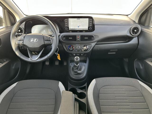 Hyundai I 10 1.0 Comfort Smart / MY 25 / Navigatie / Achteruitrijcamera / Parkeersensoren Achter / DAB / Airco / Bluelink /