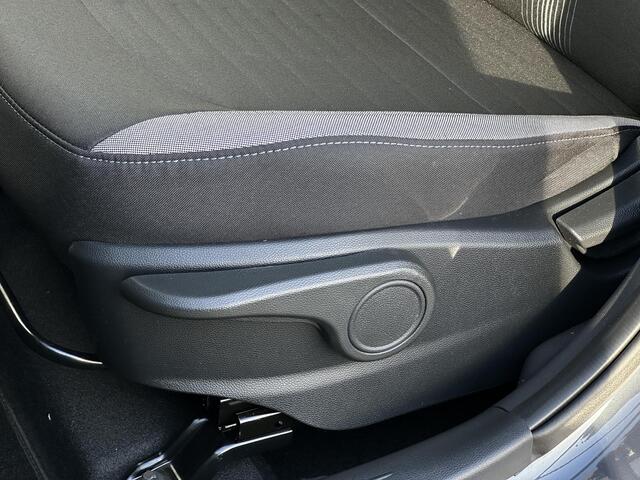 Hyundai I 10 1.0 Comfort Smart / MY 25 / Navigatie / Achteruitrijcamera / Parkeersensoren Achter / DAB / Airco / Bluelink /