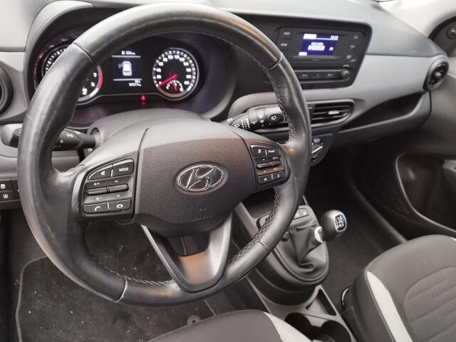 Hyundai I 10 1.0 Select ** 5 STUKS ** 5 DRS ** Airco ** Cruise ** PDC ** Stoelverwarming **