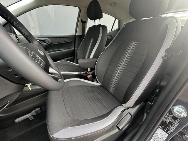 Hyundai I 10 1.0 Comfort Smart Navigatie / cruise / Sport Pakket / Parkeersensoren Achter /