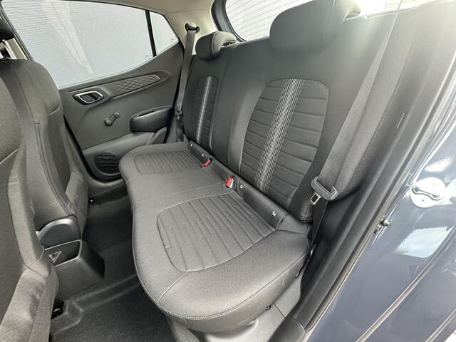 Hyundai I 10 1.0 Comfort Smart Navigatie / cruise / Sport Pakket / Parkeersensoren Achter /