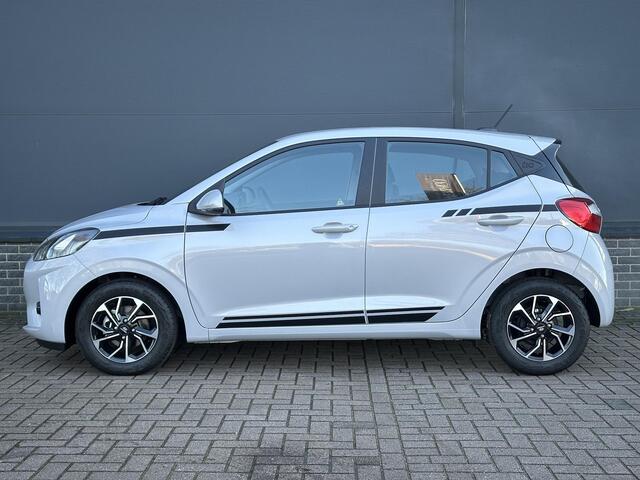 Hyundai I 10 1.0 Comfort Smart Navigatie / cruise / Sport Pakket / Parkeersensoren Achter /