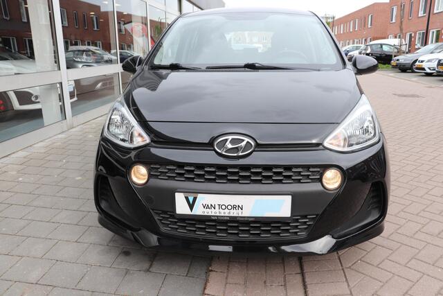 Hyundai I 10 1.0i Comfort 5p. Automaat Stoel/stuur verwarming, lage km stand