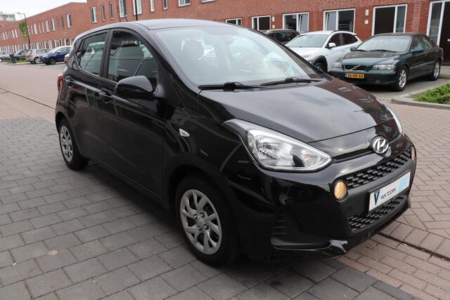 Hyundai I 10 1.0i Comfort 5p. Automaat Stoel/stuur verwarming, lage km stand