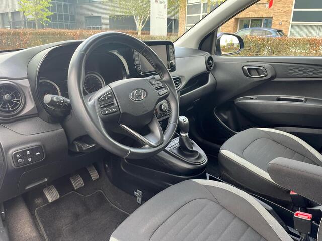 Hyundai I 10 1.0 Comfort Smart | Carplay | NAVI | Cruise | Achteruitrijcamera | All seasonbanden | Airco | 5 Deurs
