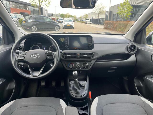 Hyundai I 10 1.0 Comfort Smart | Carplay | NAVI | Cruise | Achteruitrijcamera | All seasonbanden | Airco | 5 Deurs