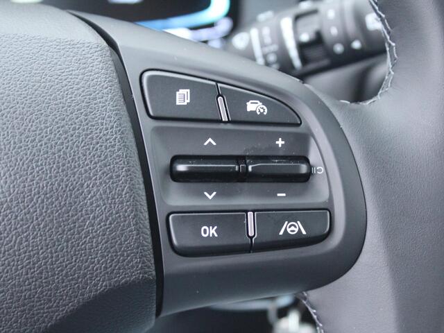 Hyundai I 10 1.0 Comfort Smart / Navigatie + Apple CarPlay & Android Auto / Achteruitrijcamera / Airco / Cruise Control / Bluetooth /