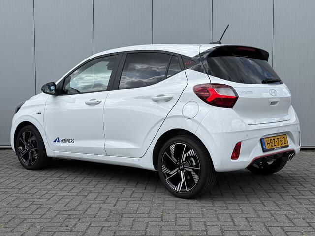 Hyundai I 10 1.0 T-GDI N Line 5-zits / 90 PK / Navigatie / Achteruitrijcamera / Climate & Cruise Control / Zwart Dakhemel / Stoel- & Stuurverwarming / Elek. Ramen Voor + Achter /