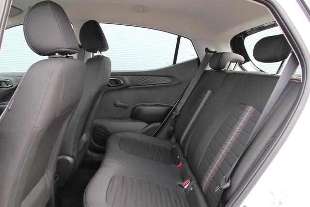Hyundai I 10 1.0 Comfort Smart | Navigatie | Camera | Apple Carpaly/Android Auto | Cruise Control | Airco | Bluetooth Tel.