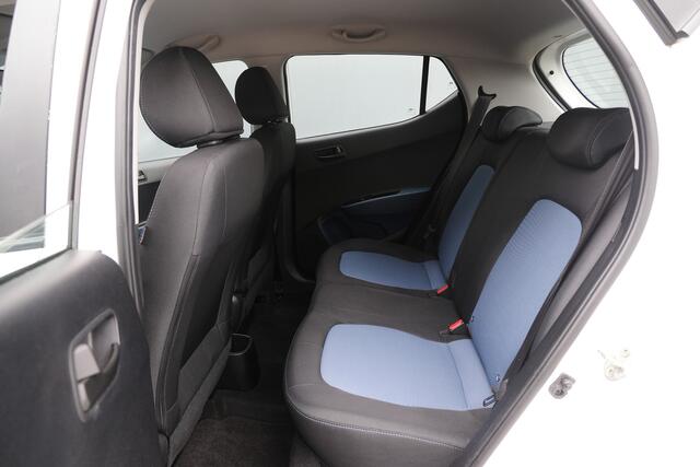 Hyundai I 10 BWJ 2017 | 1.0i 66PK i-Motion Comfort | CLIMA | CRUISE | RADIO/CD | EL RAMEN | EL SPIEGELS |