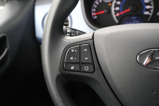 Hyundai I 10 BWJ 2017 | 1.0i 66PK i-Motion Comfort | CLIMA | CRUISE | RADIO/CD | EL RAMEN | EL SPIEGELS |