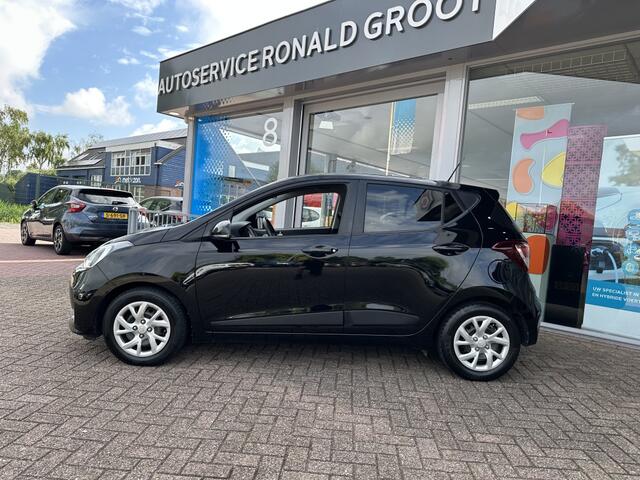 Hyundai I 10 1.0i Premium | Verwarmde stoelen + stuur | Carplay | Airco | Cru