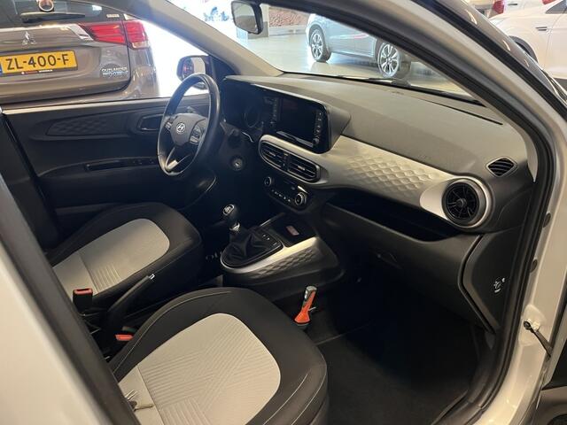 Hyundai I 10 1.0 Premium ( Apple Carplay / Android - camera - trekhaak )