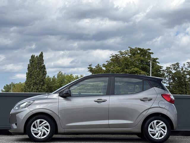Hyundai I 10 1.0 Comfort Smart | NAVIGATIE | CAMERA | APPLE CARPLAY | 1 EIGENAAR |
