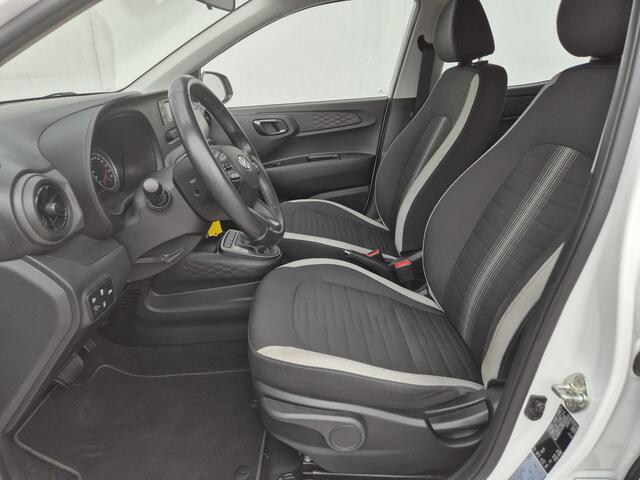 Hyundai I 10 1.0 Comfort 5-zits Automaat / Allseason banden / Airco / / Dealer onderhouden / Cruise control / Elektrische ramen voor / LED verlichting / Lane assist /