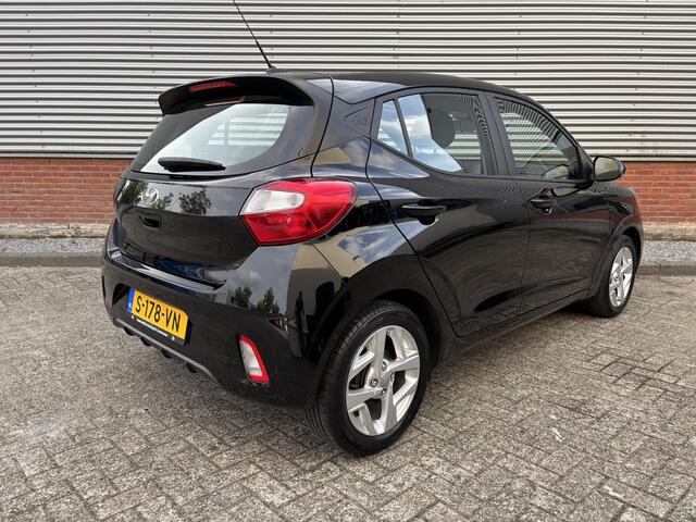 Hyundai I 10 1.0 Comfort 5-zits | Automaat | Achteruitrijcamera | CarPlay | Lichtmetalen Velgen |
