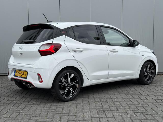 Hyundai I 10 1.0 T-GDI N Line 5-zits / 90 PK / Navigatie / Achteruitrijcamera / Climate & Cruise Control / Zwart Dakhemel / Stoel- & Stuurverwarming / Elek. Ramen Voor + Achter /