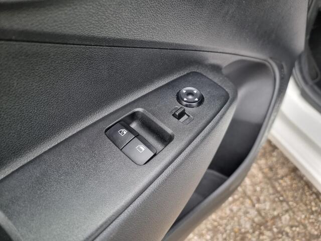 Hyundai I 10 1.0 COMFORT APPLE/ANDROID/CRUISE/BEUGEL FIETSDRAGER