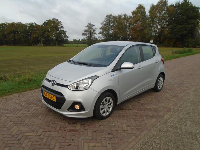 Hyundai I 10 1.0i i-Motion Comfort ALL SEASON CRUISE CONTR