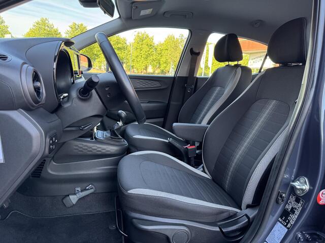 Hyundai I 10 1.0 Comfort | Apple Carplay/Android Auto | LM Velgen | Cruise Control | Airco | DAB | Bluetooth Tel. | Rijklaarprijs!