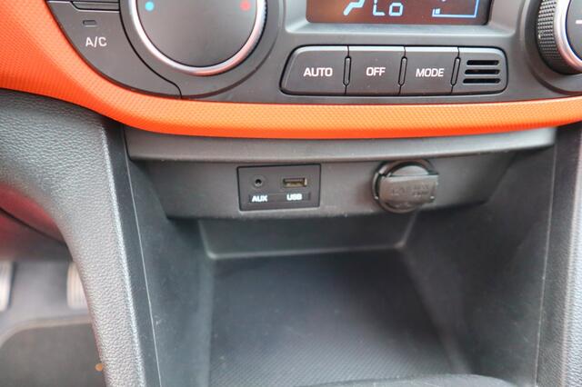 Hyundai I 10 1.0i i-Motion C. | cruise | ac | dealer oh. | start/stop | digi