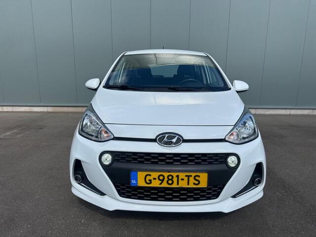 Hyundai I 10 1.0i Comfort NAVI | AIRCO | NAP !