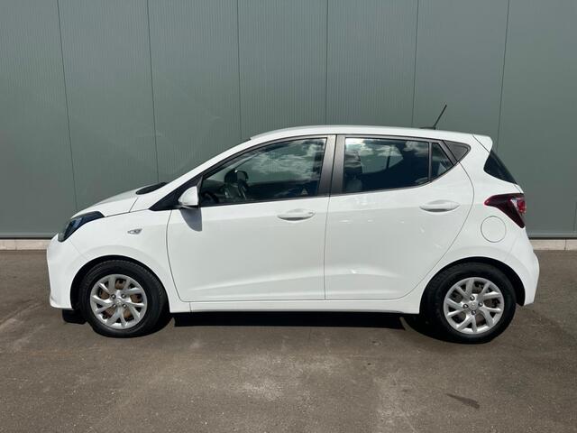 Hyundai I 10 1.0i Comfort NAVI | AIRCO | NAP !