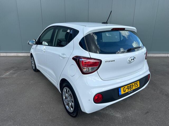 Hyundai I 10 1.0i Comfort NAVI | AIRCO | NAP !