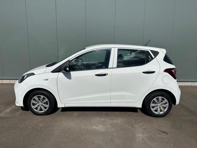 Hyundai I 10 1.0i i-Motion AIRCO | NAP !