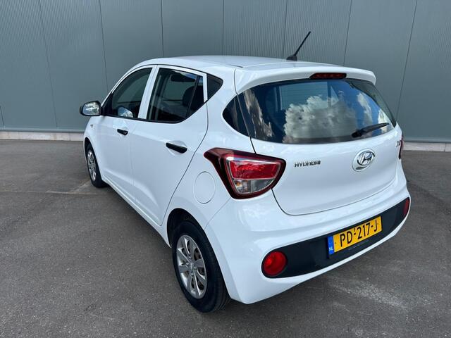 Hyundai I 10 1.0i i-Motion AIRCO | NAP !