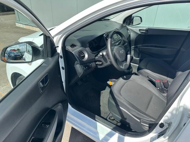 Hyundai I 10 1.0i i-Motion AIRCO | NAP !