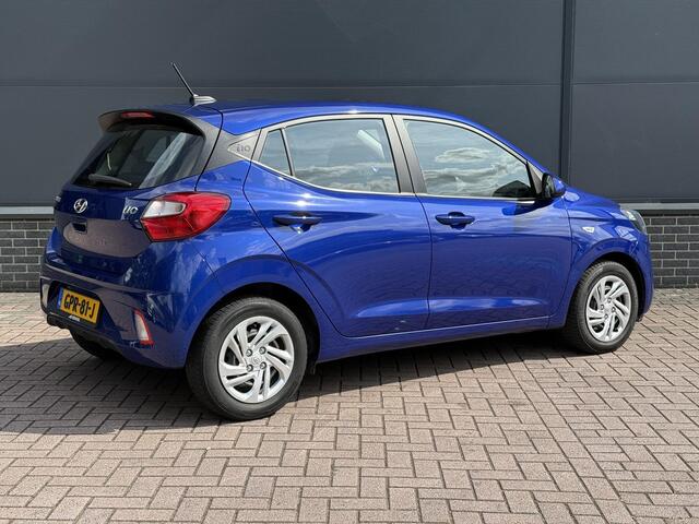 Hyundai I 10 1.0 Comfort Smart / Cruise / Stuur Verwarming / Parkeersensoren Achter / Airco / Stoel Verwarming / Bluetooth / DAB /