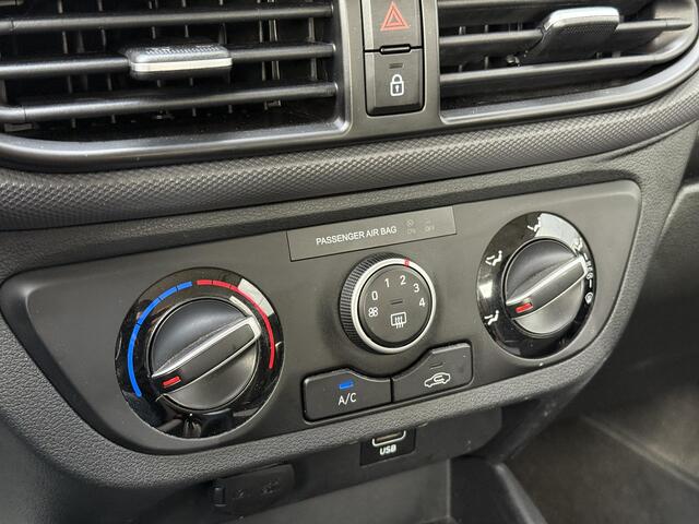 Hyundai I 10 1.0 Comfort Smart / Cruise / Stuur Verwarming / Parkeersensoren Achter / Airco / Stoel Verwarming / Bluetooth / DAB /