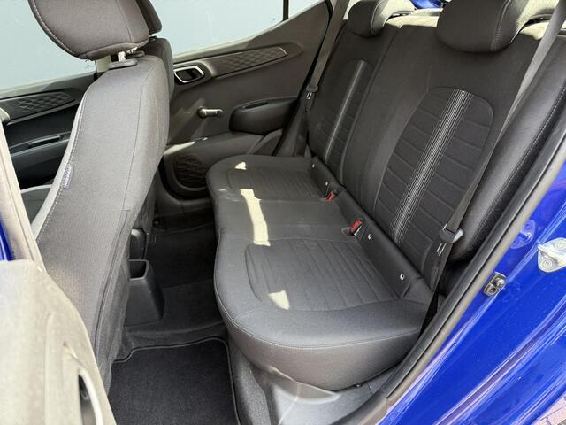 Hyundai I 10 1.0 Comfort Smart / Cruise / Stuur Verwarming / Parkeersensoren Achter / Airco / Stoel Verwarming / Bluetooth / DAB /