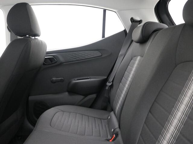 Hyundai I 10 1.0 Comfort / ¤ 800,- Voordeel Op Nieuwprijs / Rijklaarprijs / Direct Leverbaar / Navigatie / Cruise Control / Airco /