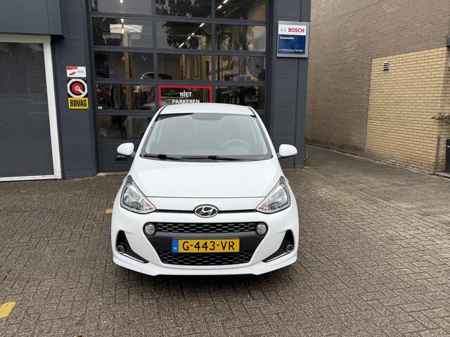 Hyundai I 10 1.0i Comfort / Airco/ Navigatie/ Cruise/ Apple carplay/ PDC/ LED