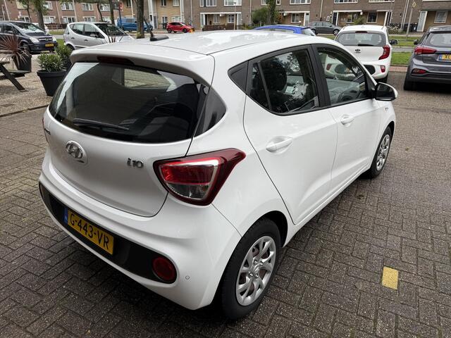 Hyundai I 10 1.0i Comfort / Airco/ Navigatie/ Cruise/ Apple carplay/ PDC/ LED