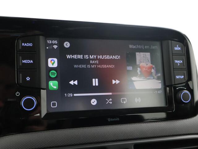 Hyundai I 10 1.0 AUTOMAAT COMFORT 5-ZITS + APPLE CARPLAY | DAB+ | CRUISE CONTROL | TWO-TONE WIT/ZWART