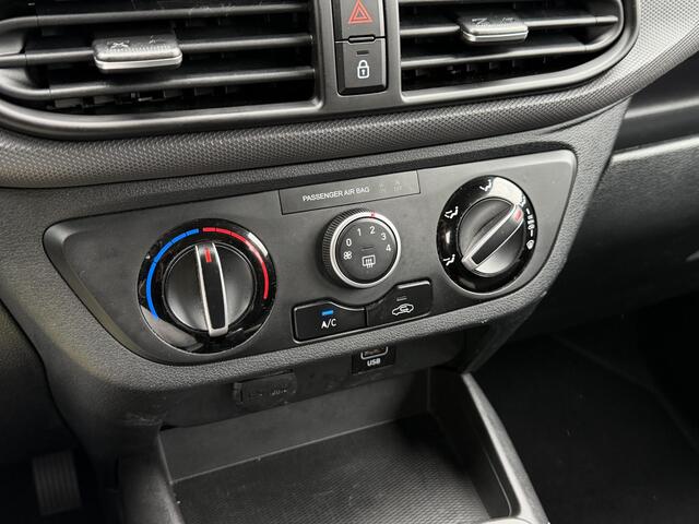 Hyundai I 10 1.0 Comfort Smart / Dealer Onderhouden / Navigatie / Apple Carplay & Android Auto / Achteruitrijcamera / Airco /