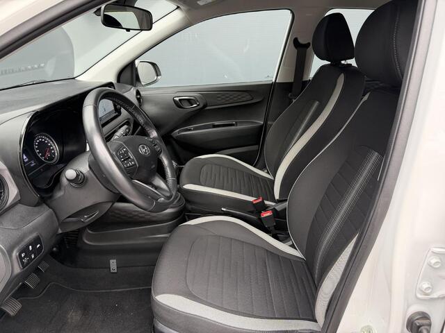 Hyundai I 10 1.0 Comfort Smart / Dealer Onderhouden / Navigatie / Apple Carplay & Android Auto / Achteruitrijcamera / Airco /