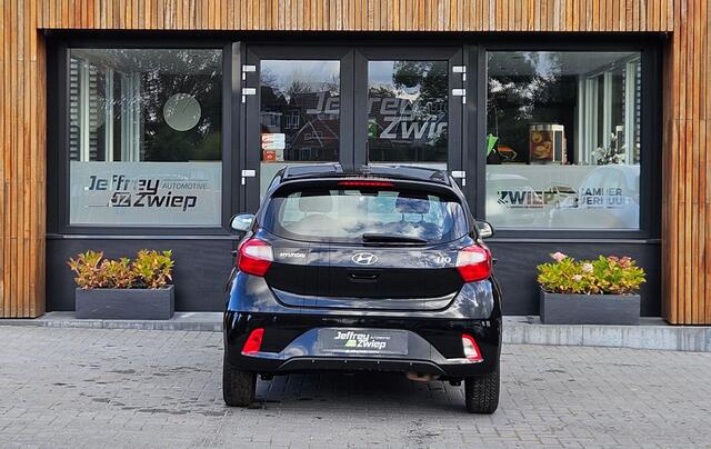 Hyundai I 10 1.0 Comfort 5-zits stoelverwarming. stuurverwarming. cruise control. multifunctioneel stuurwiel.
