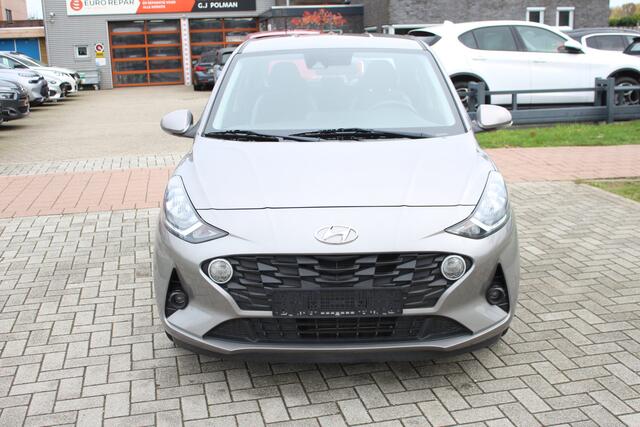 Hyundai I 10 1.0 Airco-Cruise-Navi-Camera-Carplay 12 Maanden Bovag Garantie !!