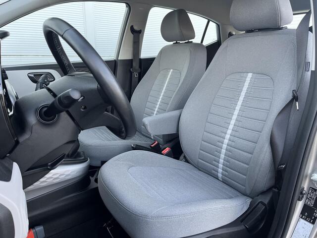 Hyundai I 10 1.0 Premium / Eerste eigenaar / Dealer onderhouden / Duurste uitvoering / Apple Carplay/Android Auto /