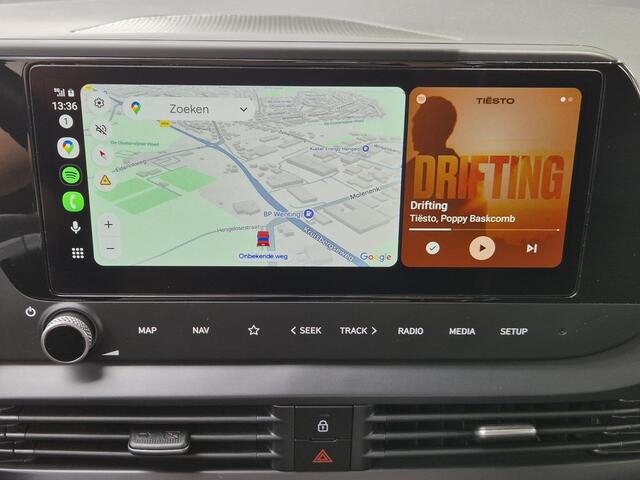 Hyundai I 20 1.0 T-GDI Comfort Smart Automaat / Apple Carplay Android Auto / Airco / Achteruitrijcamera / Cruise control / Parkeersensoren achter / Elektrische ramen voor en achter / Navigatie /
