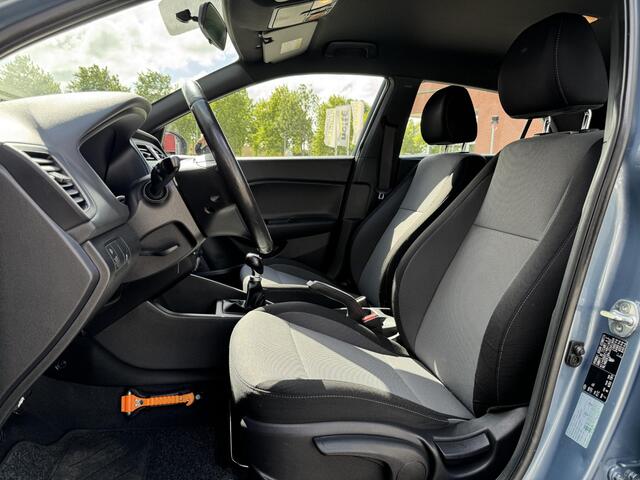 Hyundai I 20 1.2 HP i-Motion Comfort | Trekhaak | Airconditioning | Stuur- + Stoelverwarming | Radio/MP3 Speler | Bluetooth Tel. | Rijklaarprijs!