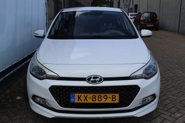 Hyundai I 20 1.2 HP i-Motion Cruise control I Elek ramen I Airco l Achter sensoren