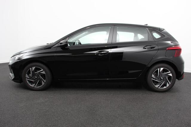 Hyundai I 20 1.0 T-GDI Comfort | Navigatie | Apple Carplay/ Android Auto | Camera | Stoel/Stuurverwarming | 16 Inch Lichtmetalen Velgen | Privacy Glass | Climate Control |