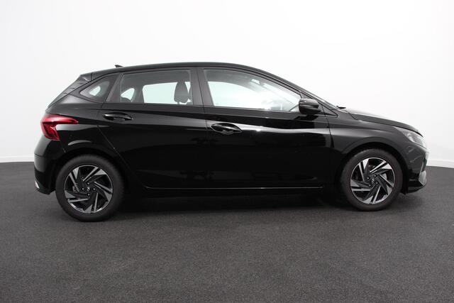 Hyundai I 20 1.0 T-GDI Comfort | Navigatie | Apple Carplay/ Android Auto | Camera | Stoel/Stuurverwarming | 16 Inch Lichtmetalen Velgen | Privacy Glass | Climate Control |